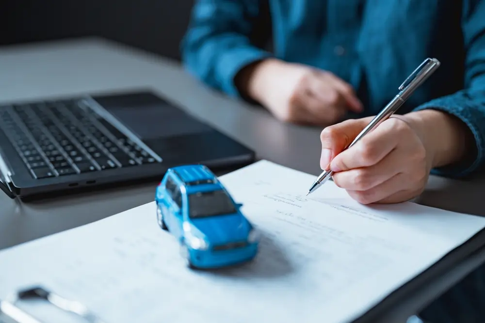 Monthly Cars for Rent vs. Buying: The Smart Alternative for 2026