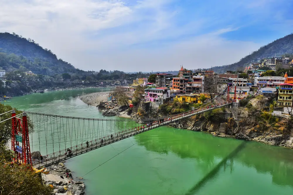 Planning a Trip to Haridwar? Why a Car Rental in Delhi is Safer for Senior Citizens